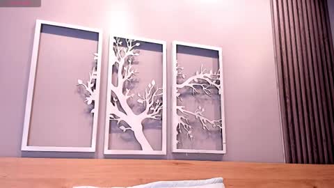 Luna  online show from 12/17/25, 06:58