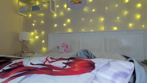 Snapshot of lunar_sofia chatting on 01/13/25, 12:45 Sofia online show from 01/13/25, 12:45