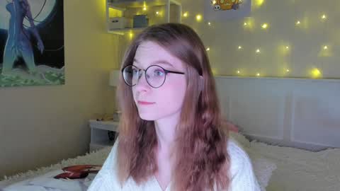 Snapshot of lunar_sofia chatting on 01/14/25, 12:45 Sofia online show from 01/14/25, 12:45