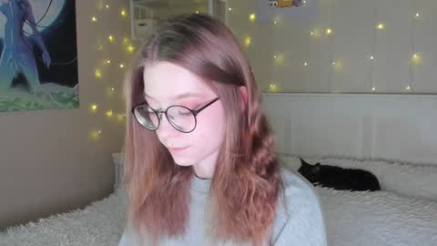 Snapshot of lunar_sofia chatting on 01/26/25, 12:05 Sofia online show from 01/26/25, 12:05