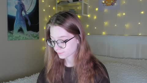 Snapshot of lunar_sofia chatting on 01/27/25, 12:22 Sofia online show from 01/27/25, 12:22