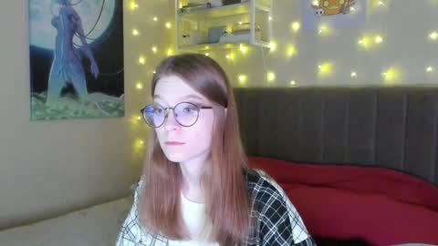 Snapshot of lunar_sofia chatting on 01/29/25, 02:10 Sofia online show from 01/29/25, 02:10