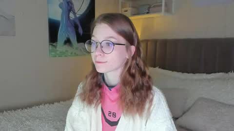 Snapshot of lunar_sofia chatting on 02/25/25, 12:13 Sofia online show from 02/25/25, 12:13