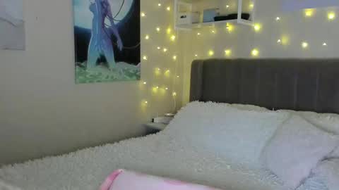 Snapshot of lunar_sofia chatting on 03/11/25, 06:30 Sofia online show from 03/11/25, 06:30