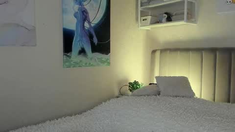 Snapshot of lunar_sofia chatting on 10/09/25, 12:25 Sofia online show from 10/09/25, 12:25