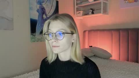 Sofia online show from 11/06/25, 01:01