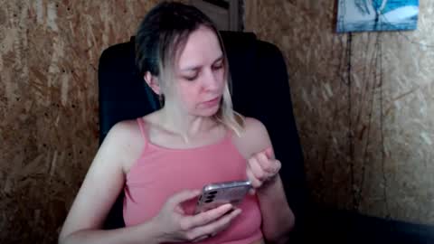 Snapshot of lunar_sweet chatting on 03/03/26, 12:22 Luna online show from 03/03/26, 12:22