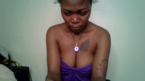 lunargoddess45 online show from 01/12/26, 05:45