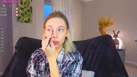 Kelly online show from 10/13/25, 02:39