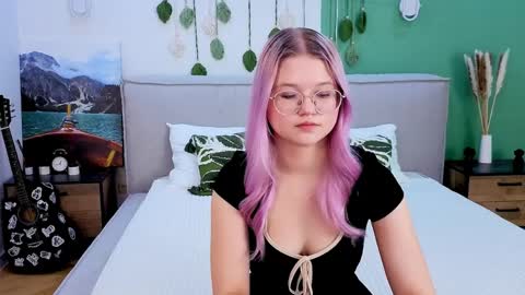 Snapshot of lunariafox chatting on 03/29/26, 02:39 lunariafox online show from 03/29/26, 02:39