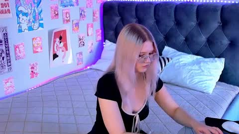 Snapshot of lunariafox chatting on 04/06/26, 02:40 lunariafox online show from 04/06/26, 02:40