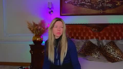 Luna Rishi online show from 02/08/26, 06:17