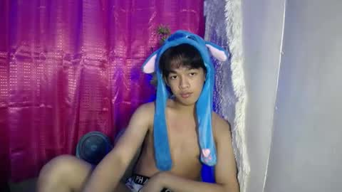 Snapshot of lunarmaxxx chatting on 03/20/26, 07:52 max online show from 03/20/26, 07:52