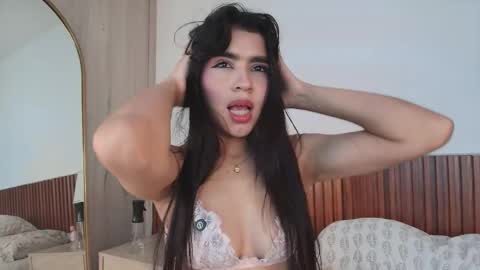 Luna Rousse online show from 05/20/26, 03:24