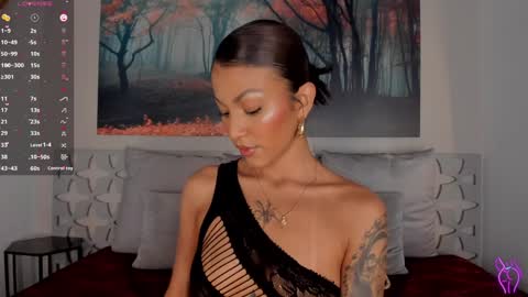 Snapshot of lunaruso chatting on 01/15/25, 08:05 Luna Ruso online show from 01/15/25, 08:05