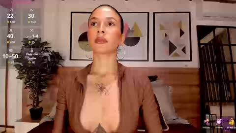 Snapshot of lunaruso chatting on 09/19/25, 07:58 Luna Ruso online show from 09/19/25, 07:58