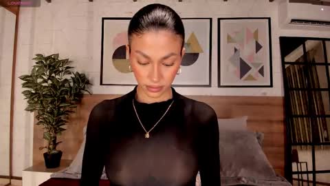 Snapshot of lunaruso chatting on 09/20/25, 07:59 Luna Ruso online show from 09/20/25, 07:59