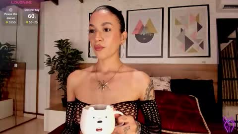 Snapshot of lunaruso chatting on 10/09/25, 07:56 Luna Ruso online show from 10/09/25, 07:56