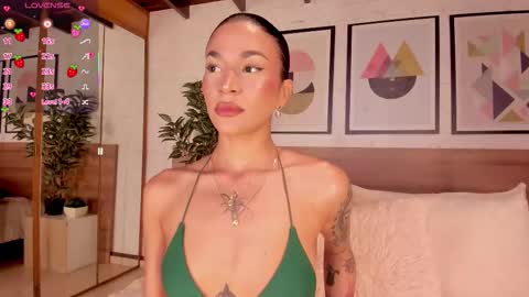 Luna Ruso  online show from 02/19/26, 07:43