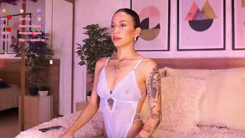 Snapshot of lunaruso chatting on 03/23/26, 07:40 Luna Ruso online show from 03/23/26, 07:40