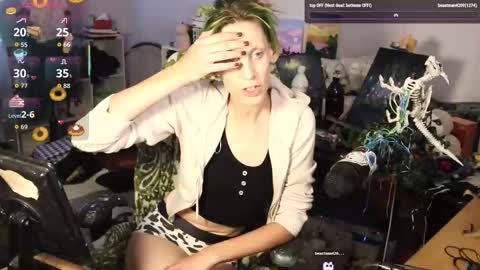 ..LunaSparkles. online show from 09/08/25, 07:57