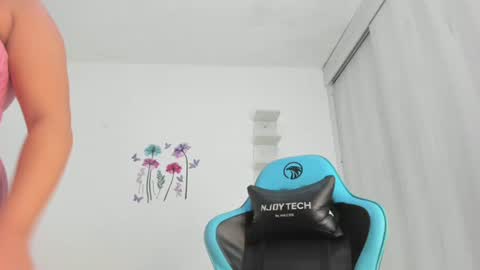 luna online show from 02/04/25, 03:47