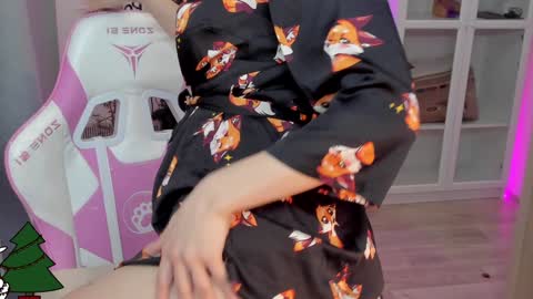 Kate online show from 12/27/24, 03:09