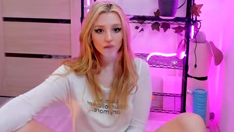 Kate online show from 01/10/25, 02:46