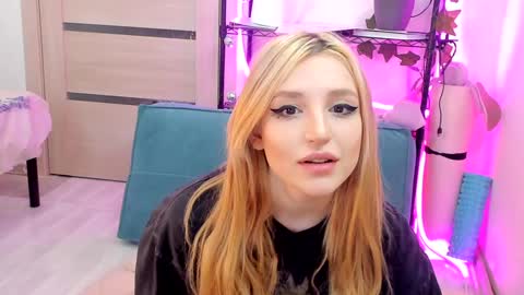 Kate online show from 01/15/25, 03:11