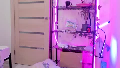 Kate online show from 01/20/25, 06:21