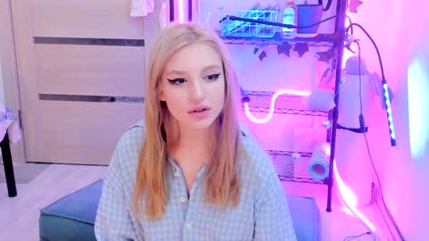 Kate online show from 01/31/25, 03:09