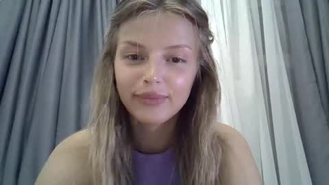 Luna  online show from 09/10/25, 06:52