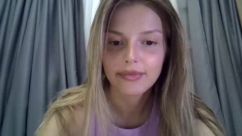 Luna  online show from 09/20/25, 06:20