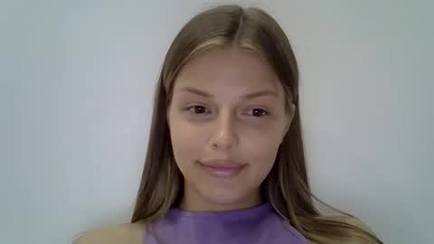 Luna  online show from 09/21/25, 07:04