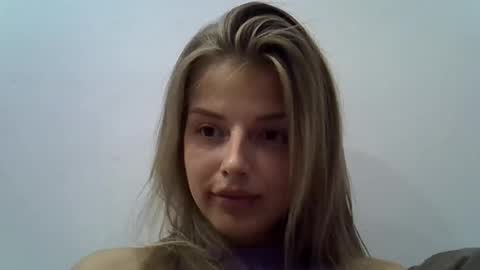 Luna  online show from 09/27/25, 08:36