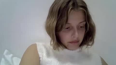 Luna  online show from 10/12/25, 07:13