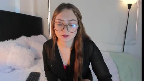 lunavelvet7 online show from 02/14/26, 04:04