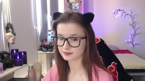 Snapshot of lunaxcherry chatting on 05/02/26, 11:37 LunaXcherry online show from 05/02/26, 11:37