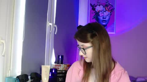 Snapshot of lunaxcherry chatting on 05/21/26, 06:15 LunaXcherry online show from 05/21/26, 06:15