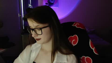 Snapshot of lunaxcherry chatting on 05/26/26, 06:37 LunaXcherry online show from 05/26/26, 06:37