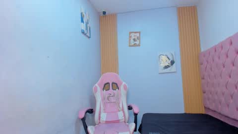 lunay_bigcock420 online show from 12/04/25, 08:45