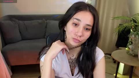 Kitty online show from 10/19/25, 06:47