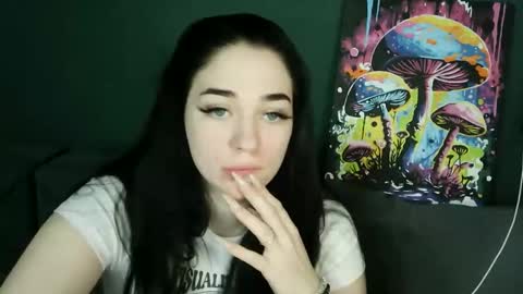 Snapshot of lunikdarya chatting on 10/20/25, 06:08 lunikdarya online show from 10/20/25, 06:08