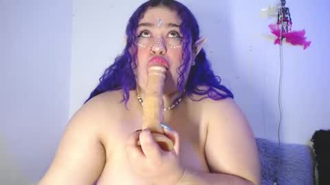 Snapshot of lunitaa_0 chatting on 12/29/24, 10:34 L U N I T A online show from 12/29/24, 10:34