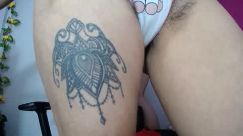 Luna Tamara online show from 12/15/25, 03:33