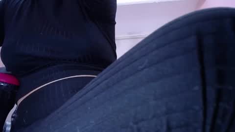 Katty   what ever do you want on my pv is for extra tokens minimi 250 tks ty u for understand online show from 03/03/25, 10:17