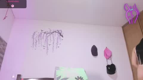 Snapshot of lunnalust chatting on 07/09/26, 01:42 lunnalust online show from 07/09/26, 01:42