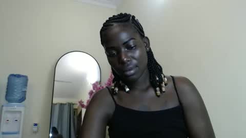 Snapshot of luo_queen chatting on 03/07/26, 02:52 luo_queen online show from 03/07/26, 02:52