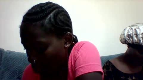 Snapshot of luo_queen chatting on 03/23/26, 04:33 luo_queen online show from 03/23/26, 04:33