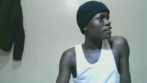 luoislove online show from 10/24/25, 08:44